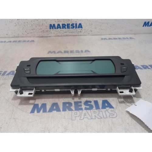 Citroen - C4 Grand Picasso - Instrumentenpaneel