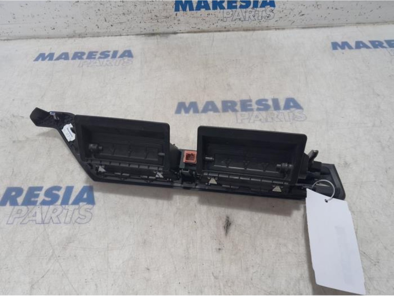 Citroen - C4 Grand Picasso - Dashboard vent