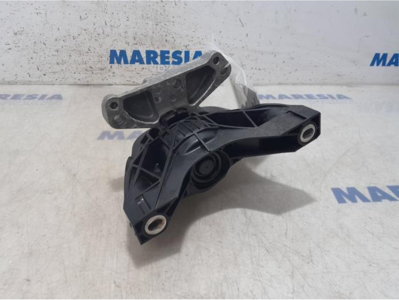 Citroen - Berlingo - Engine mount
