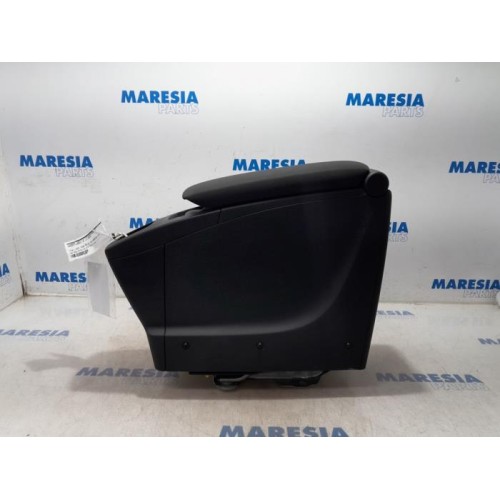 Renault - Scenic - Middle console
