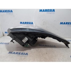 Opel - Vivaro - Headlight, right