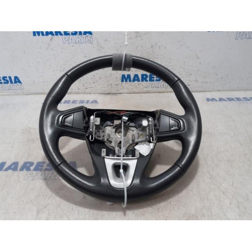 Renault - Scenic - Steering wheel