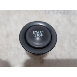 Renault - Scenic - Engine management computer