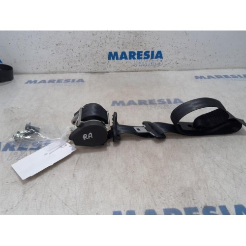 Renault - Scenic - Rear seatbelt, right