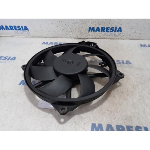Renault - Scenic - Fan motor
