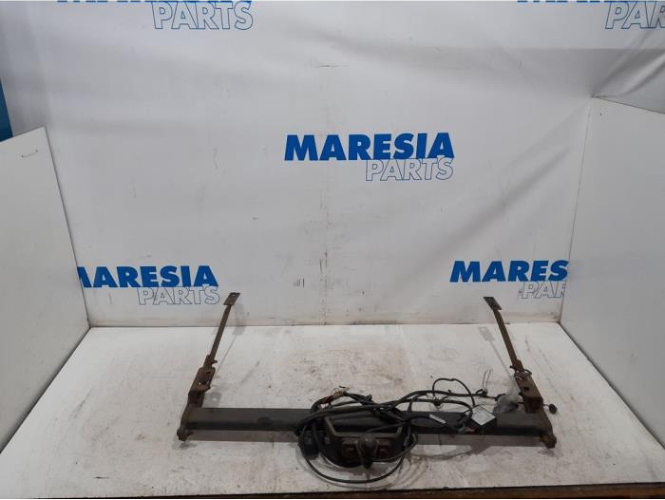 Opel - Vivaro - Towbar
