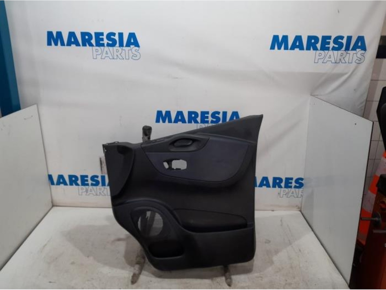 Opel - Vivaro - Revêtement portière 2portes droite