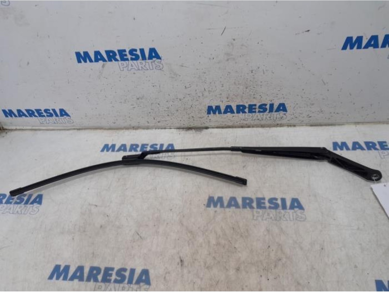 Peugeot - 508 - Front wiper arm