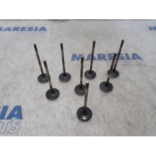 Renault - Laguna - Induction valve
