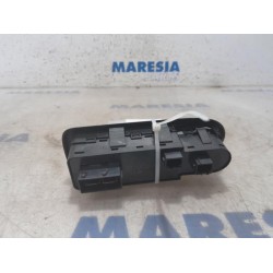 Citroen - C3 - Multi-functional window switch