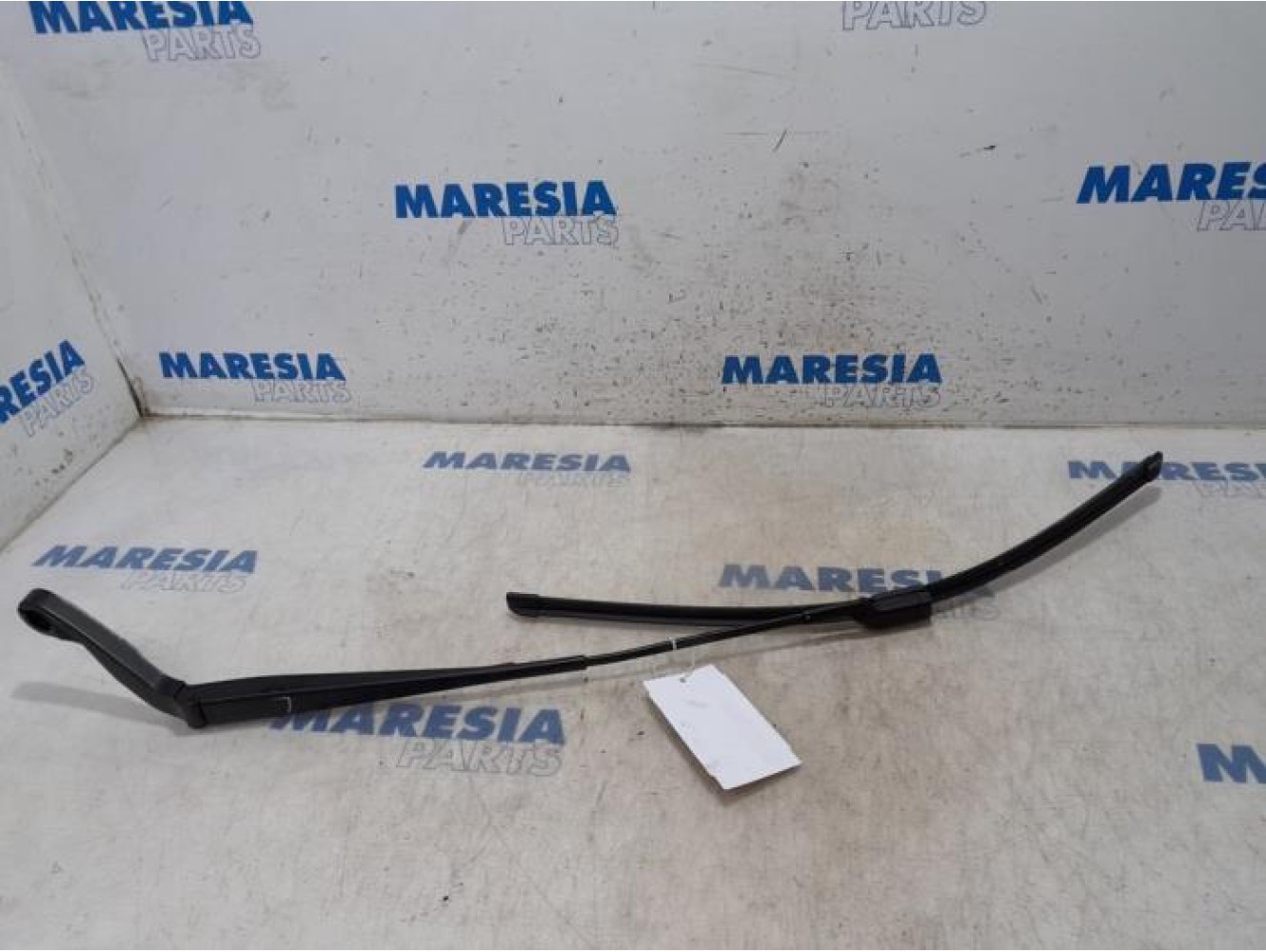 Citroen - Jumper - Front wiper arm