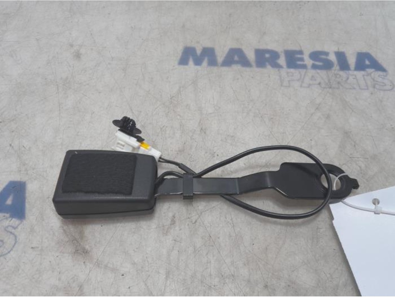 Citroen - C3 - Front seatbelt buckle, left
