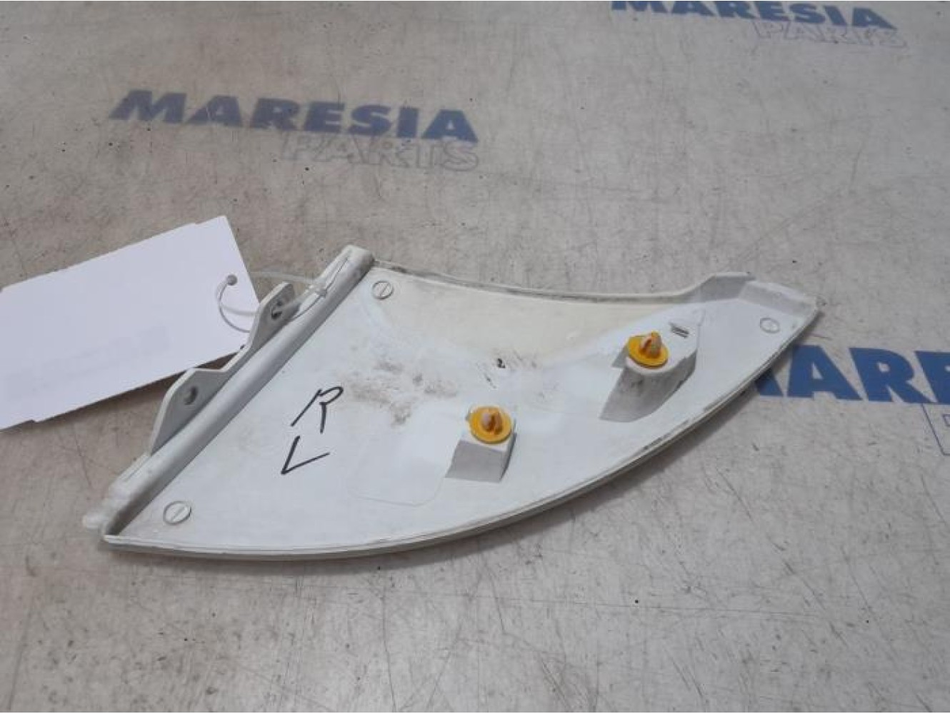 Citroen - Jumper - Bord phare droit
