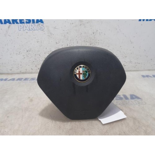 Alfa Romeo - Mito - Left airbag (steering wheel)