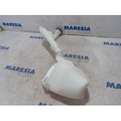 Citroen - C3 - Front windscreen washer reservoir