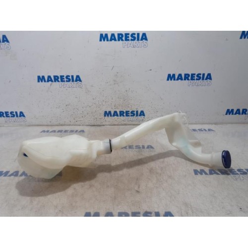 Citroen - C3 - Front windscreen washer reservoir