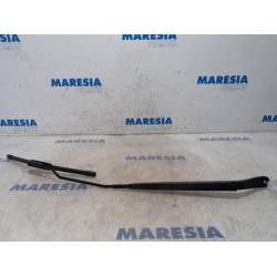 Citroen - C3 - Front wiper arm