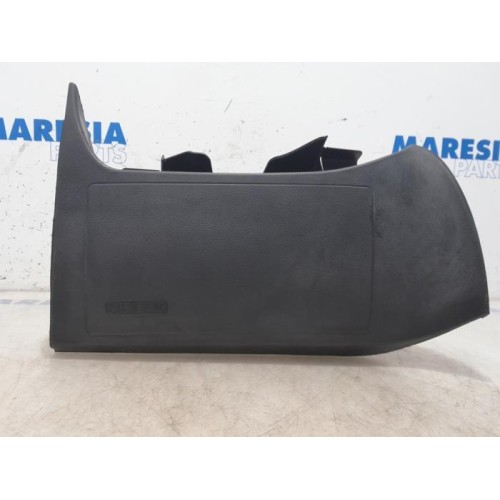 Alfa Romeo - Mito - Knee airbag, left