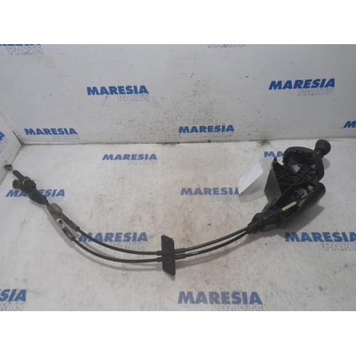 Opel - Vivaro - Gear stick