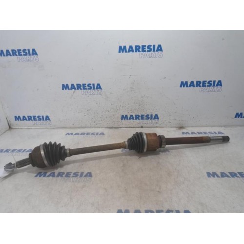 Opel - Vivaro - Front drive shaft, right