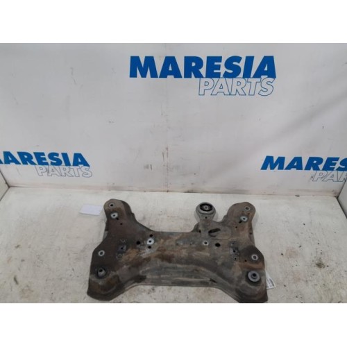 Opel - Vivaro - Subframe