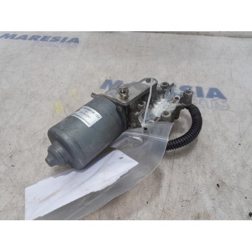 Alfa Romeo - Mito - Front wiper motor