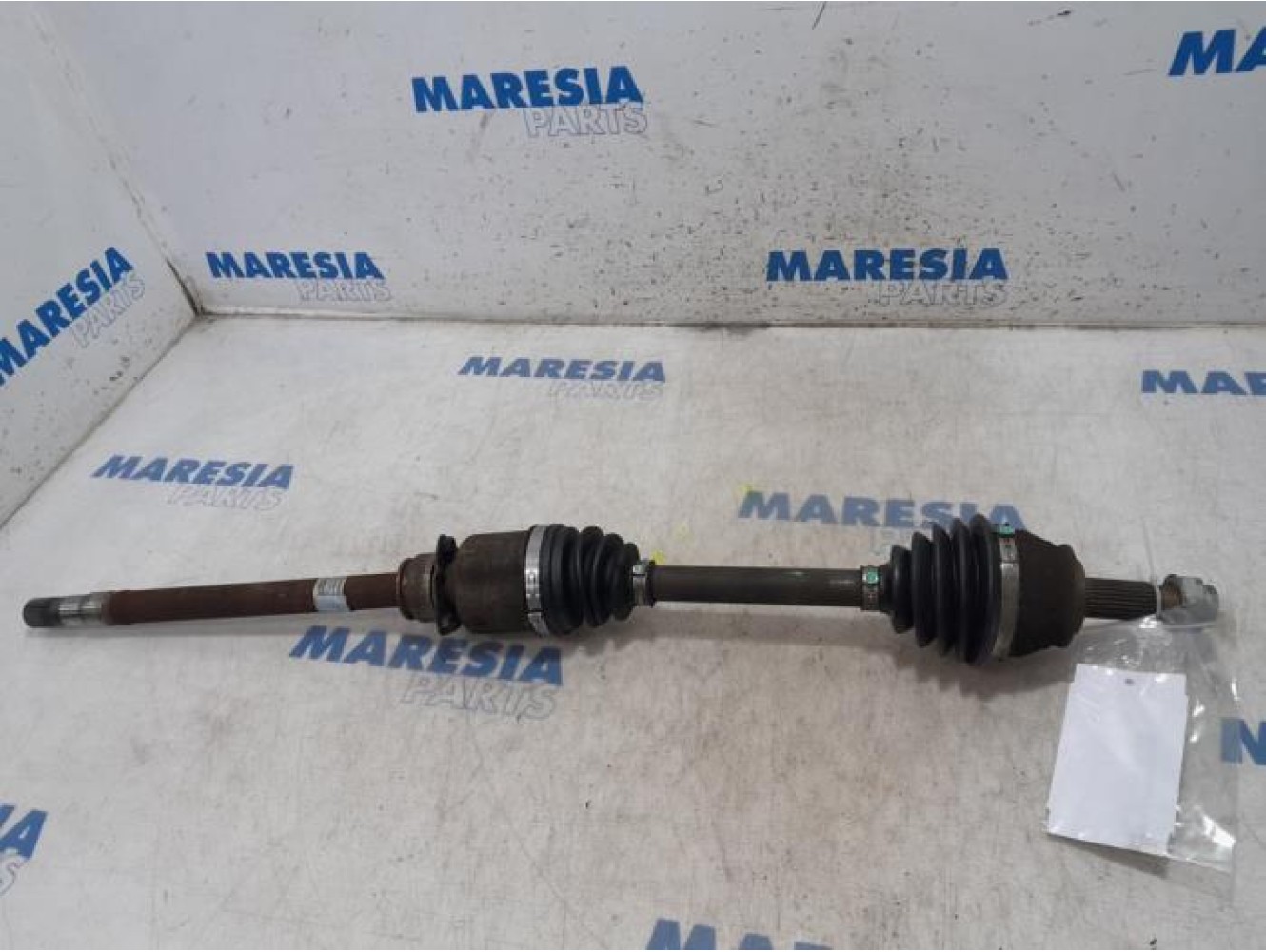 Alfa Romeo - Mito - Arbre de transmission avant droit