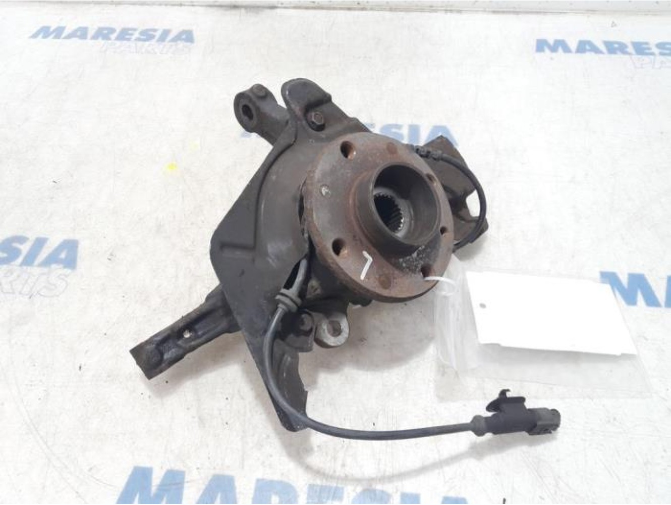 Alfa Romeo - Mito - Knuckle, front left