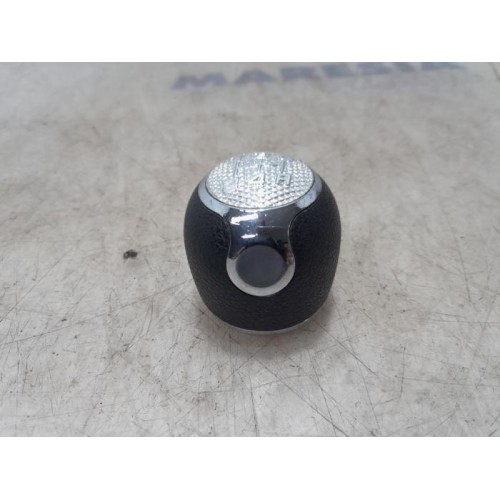 Alfa Romeo - Mito - Gear stick knob