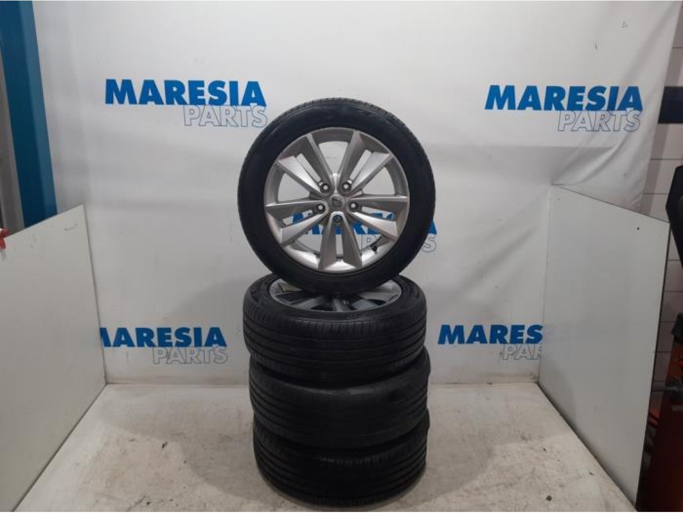 Renault - Scenic - Sportvelgenset + banden