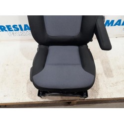 Opel - Vivaro - Seat, right