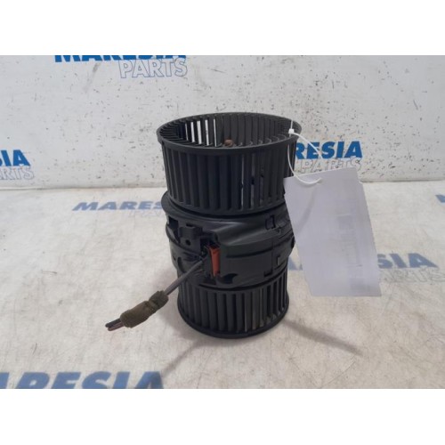 Opel - Vivaro - Heating and ventilation fan motor