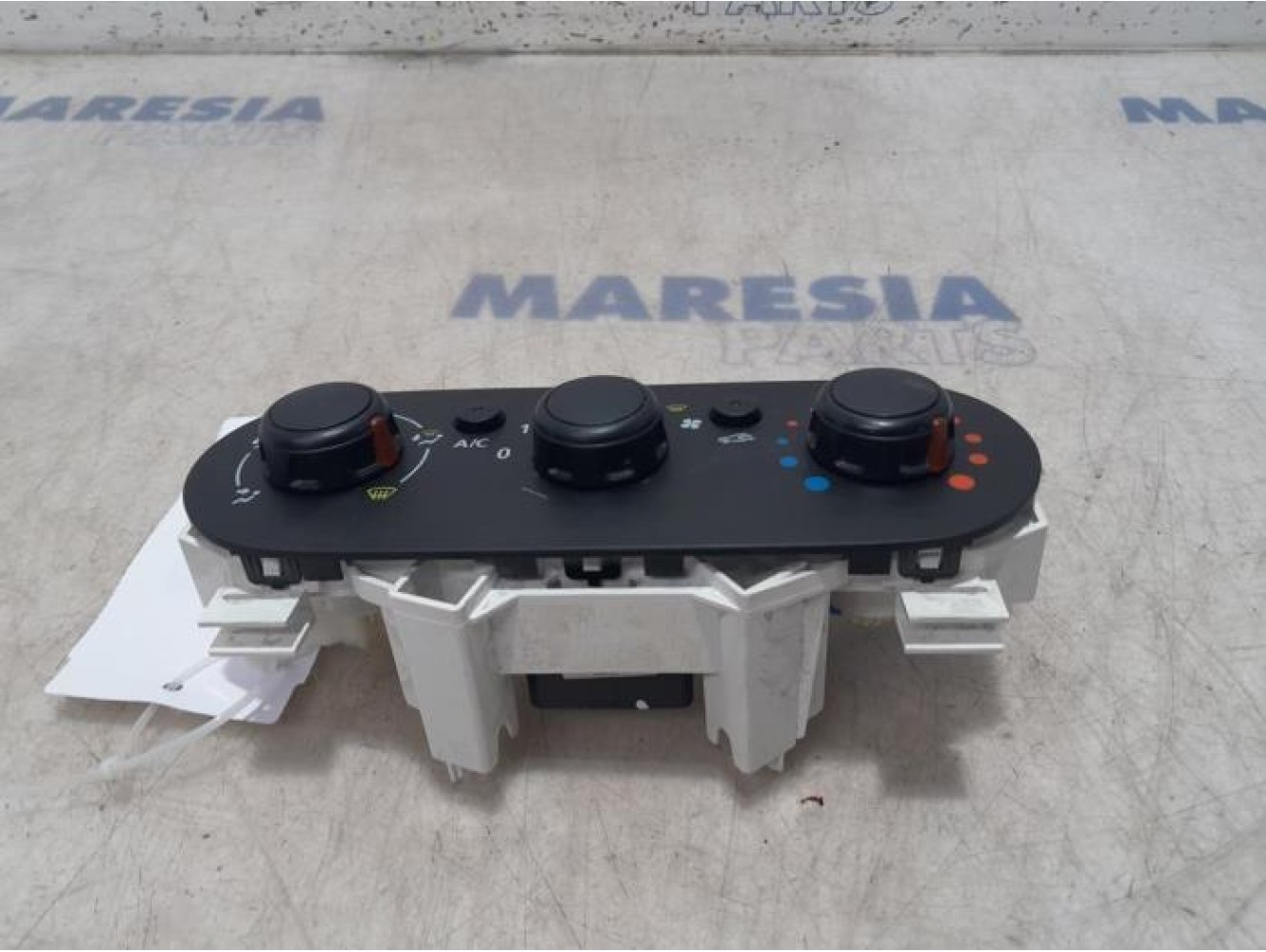 Opel - Vivaro - Heater control panel