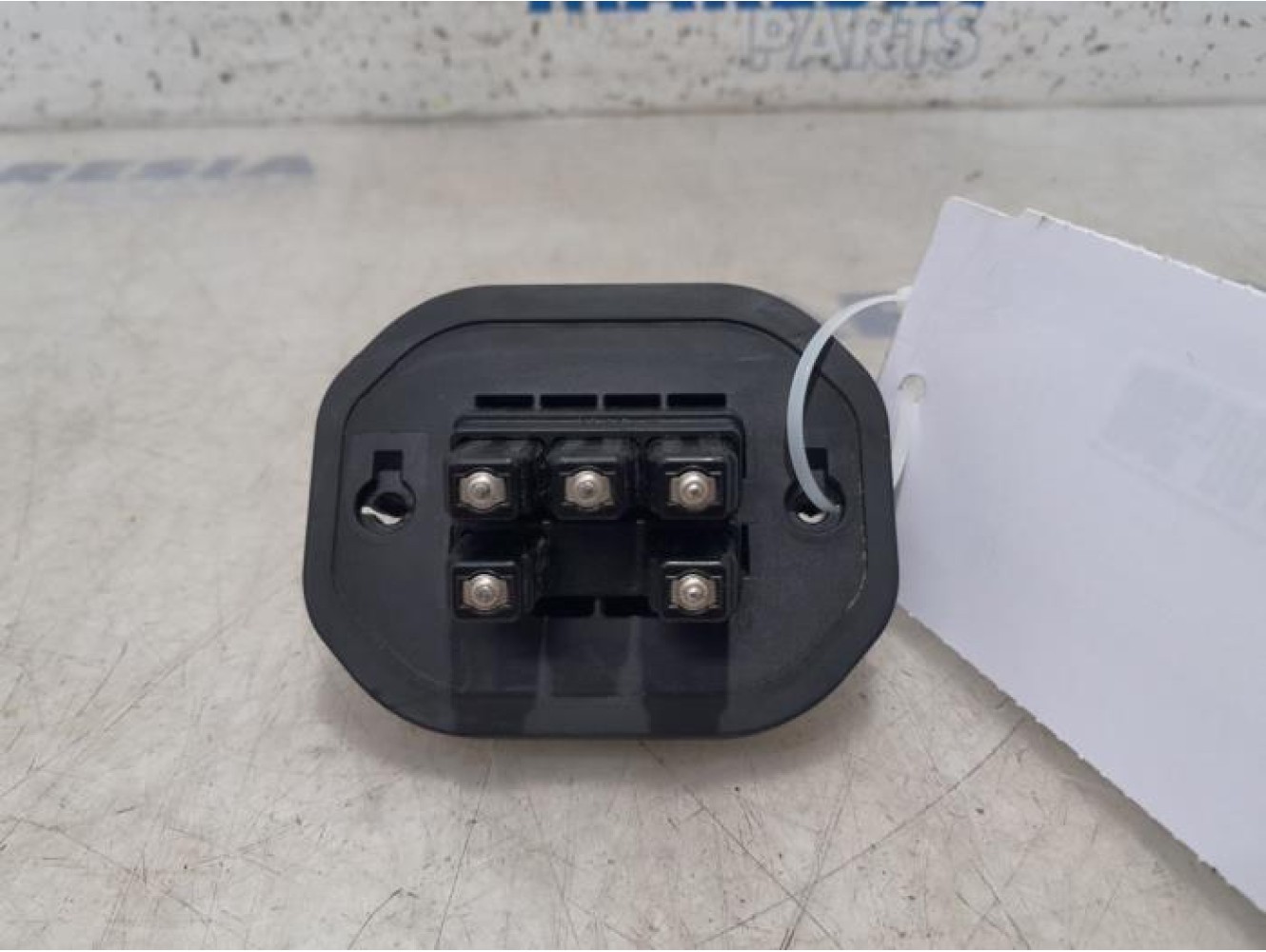 Opel - Vivaro - Sliding door switch