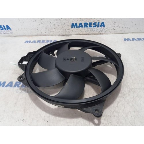 Renault - Scenic - Fan motor