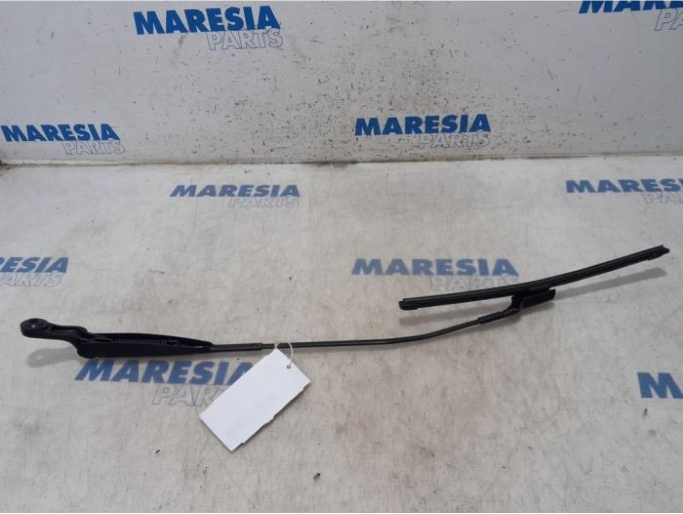 Fiat - 500 - Front wiper arm
