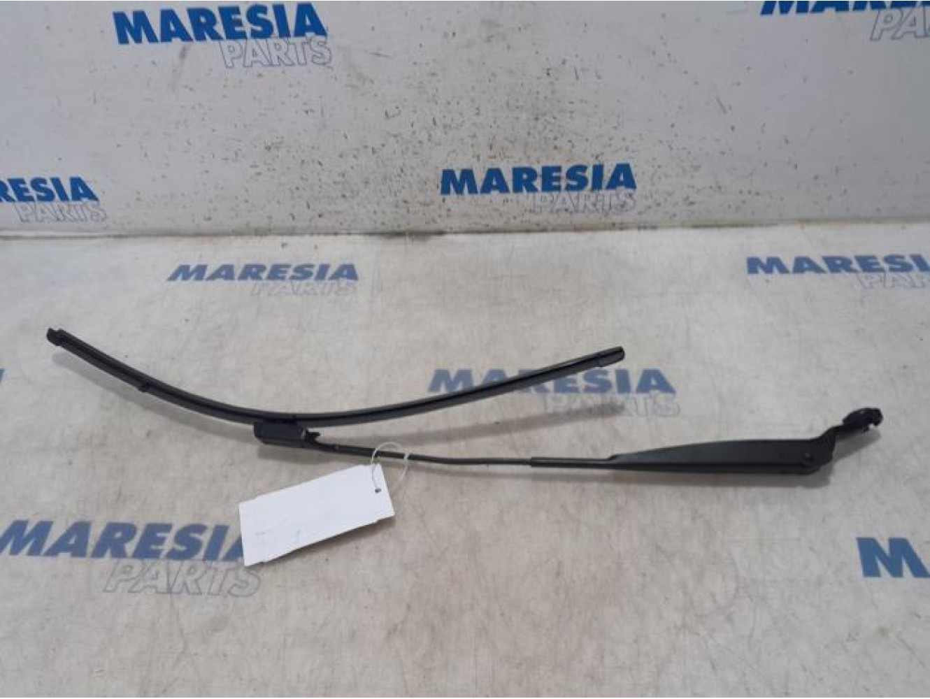 Fiat - 500 - Front wiper arm