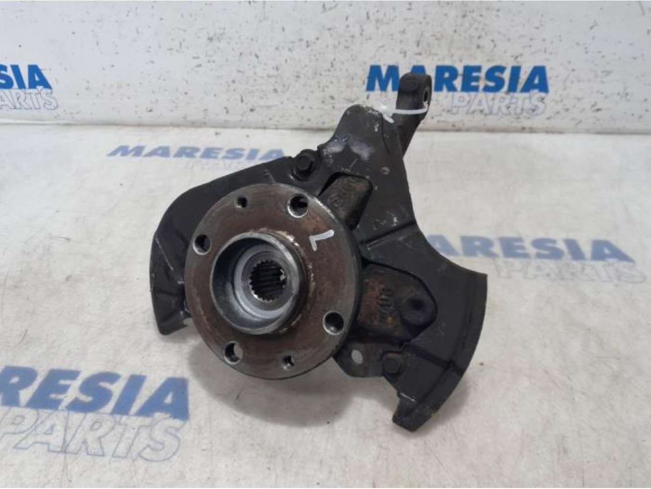 Fiat - 500 - Achsschenkel links vorne