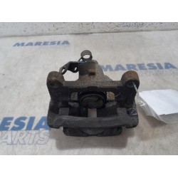 Opel - Vivaro - Remklauw (Tang) links-achter