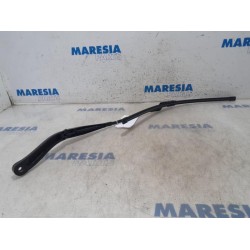 Opel - Vivaro - Front wiper arm