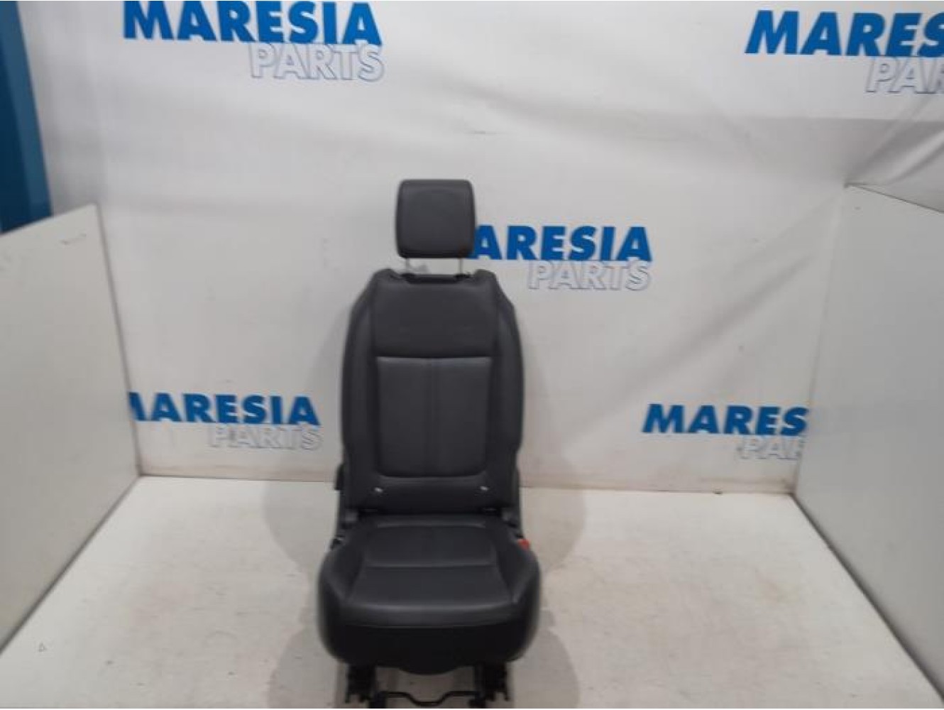 Peugeot - 5008 - Rear seat