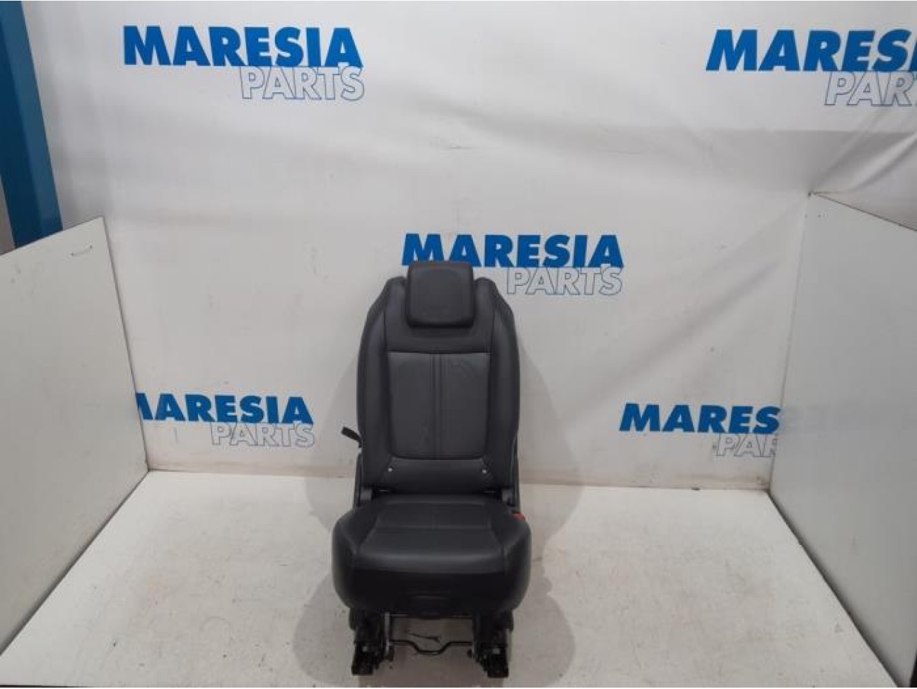 Peugeot - 5008 - Rear seat