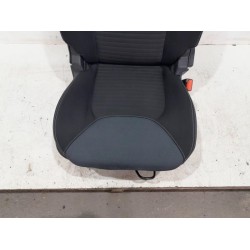 Renault - Clio - Sitz rechts