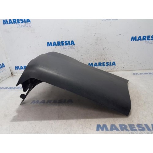Opel - Vivaro - Rear bumper component, right