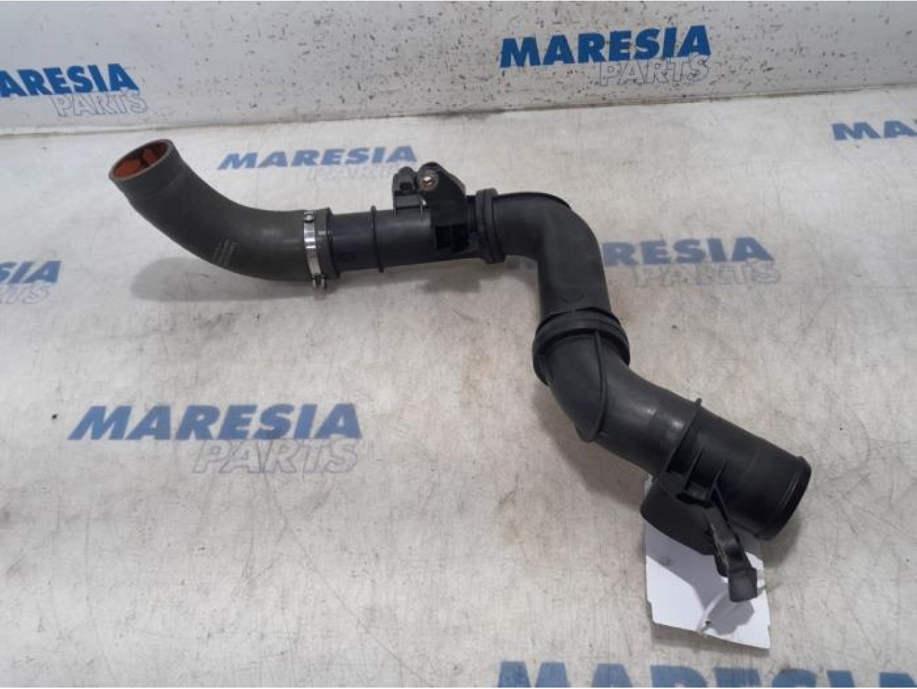 Opel - Vivaro - Intercooler tube