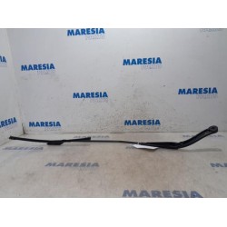 Opel - Vivaro - Front wiper arm