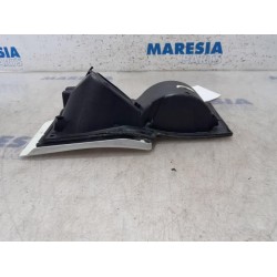 Opel - Vivaro - Tank cap cover