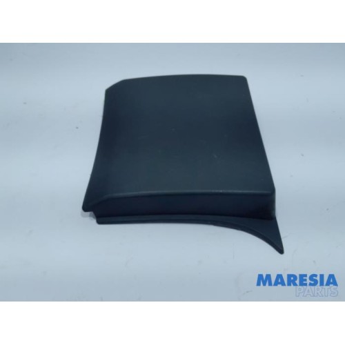 Opel - Vivaro - B-pillar cover