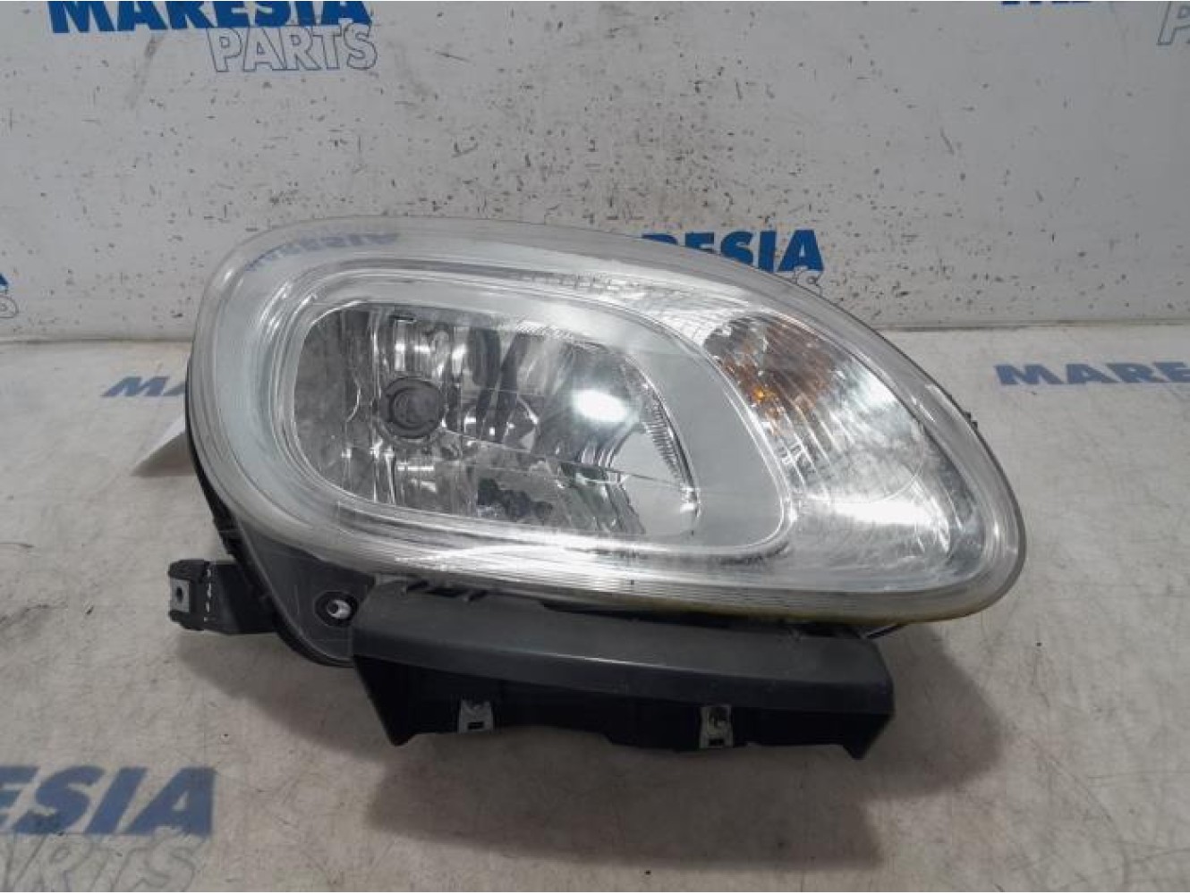 Fiat - Panda - Koplamp rechts