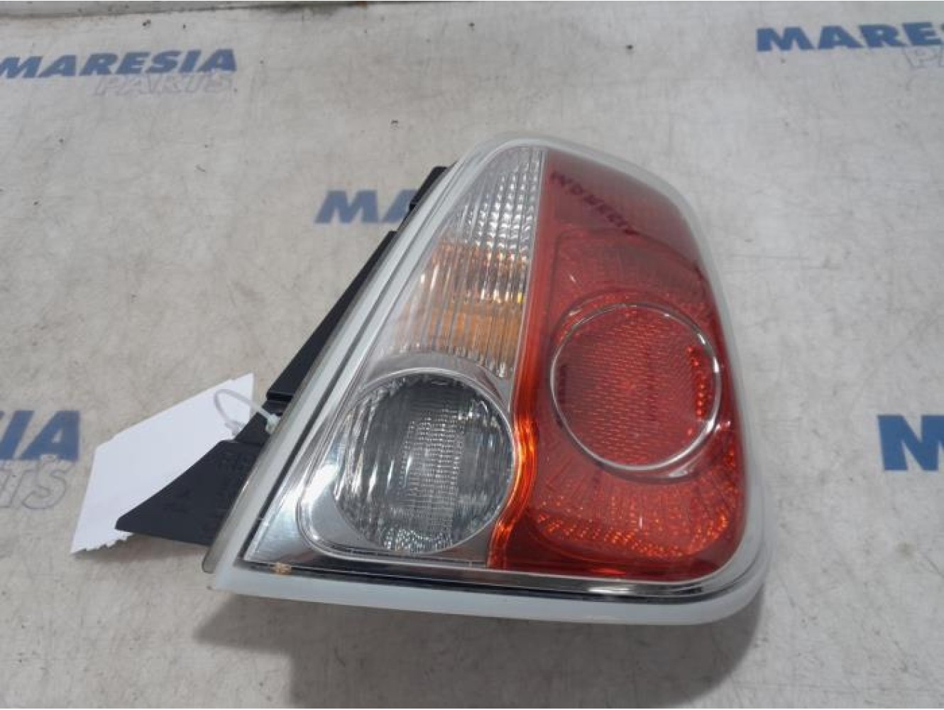 Fiat - 500 - Taillight, right
